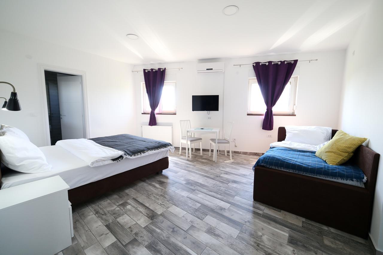 Guesthouse & Restaurant Tekovina Смедерево Екстериор снимка